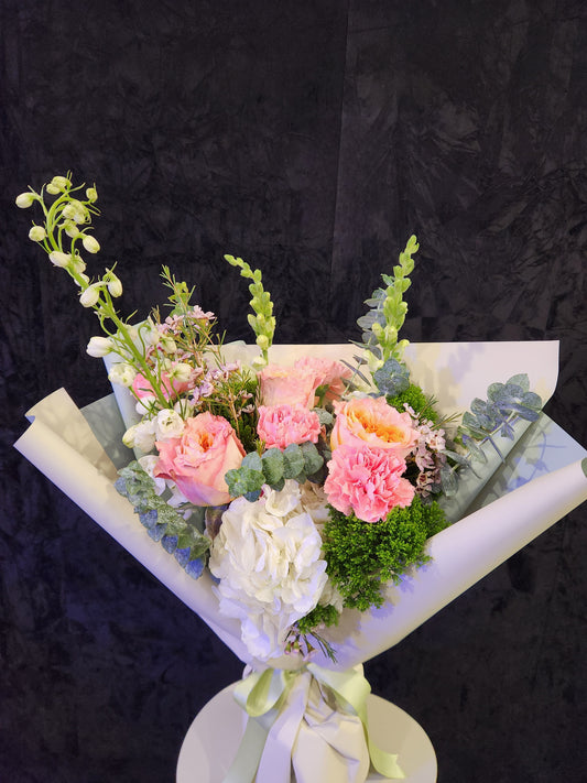 Sweet Whiff (Hand Tied)