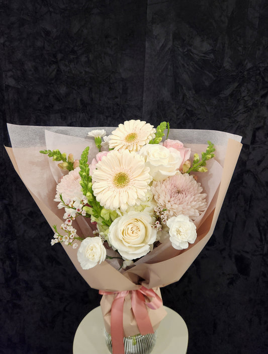 Sweet Whiff (Hand Tied)