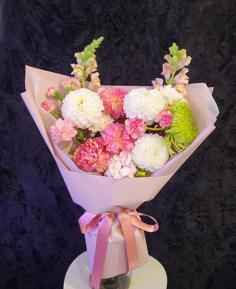 Sweet Whiff (Hand Tied)