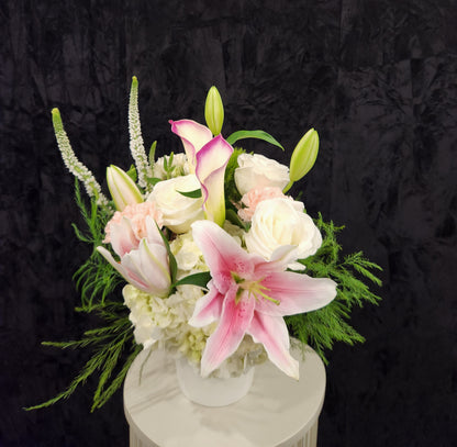 Lily Elegance(vase)