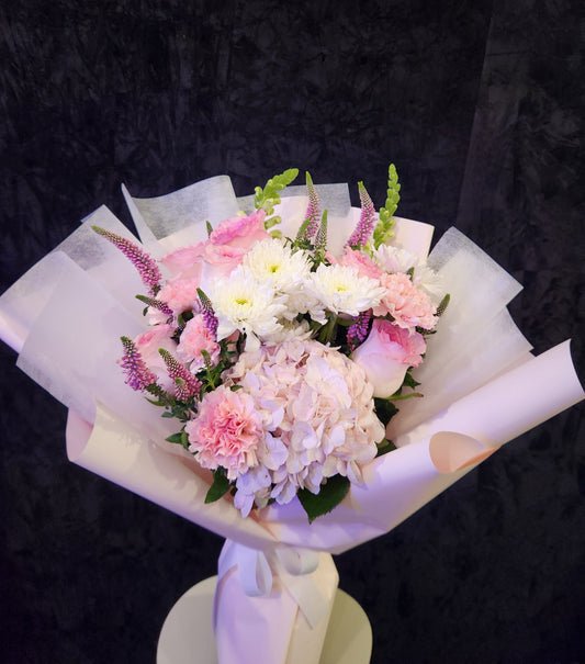 Sweet Whiff (Hand Tied)